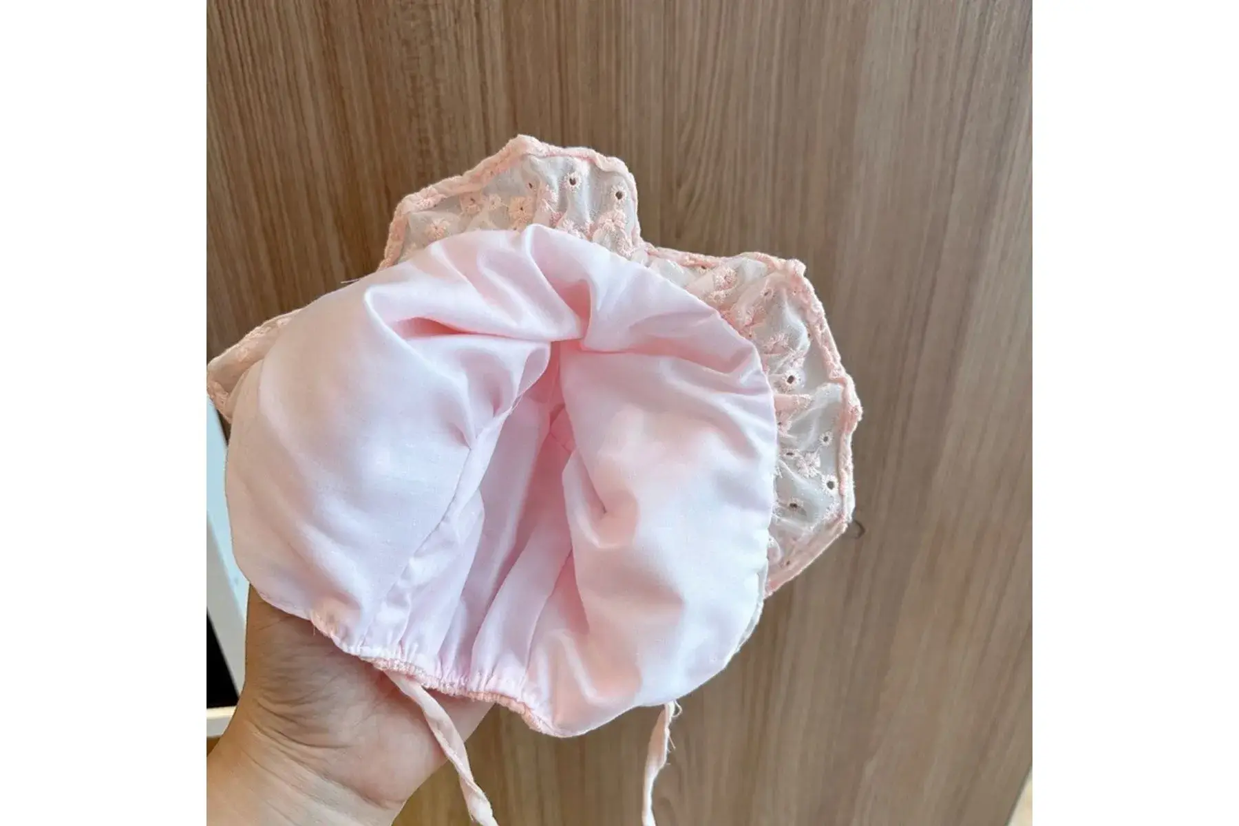 Baby Lace Ruffle Hat - Image 4